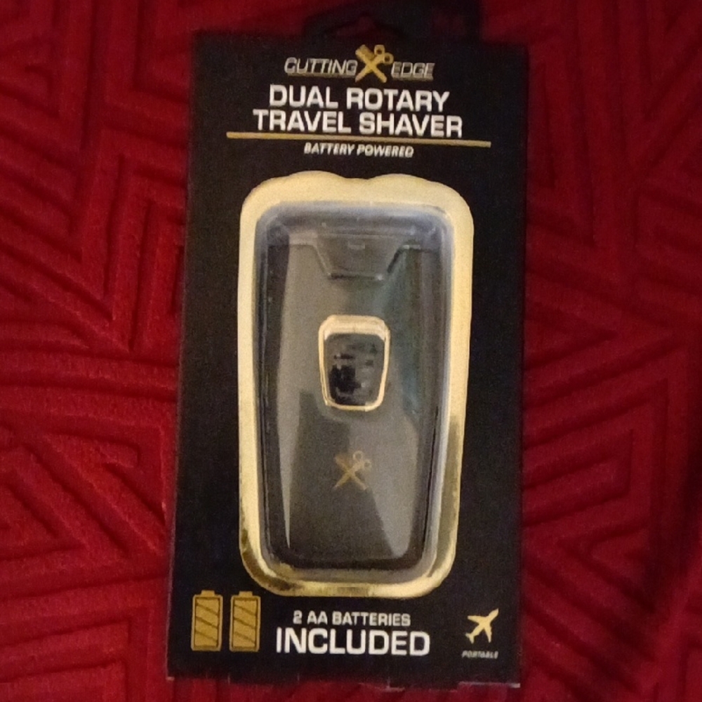 Black Dual Rotary Travel Shaver